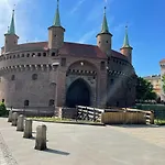 Secret Garden Krakow - Wonderful City Centre Apartment - Ground Floor - Quiet Location